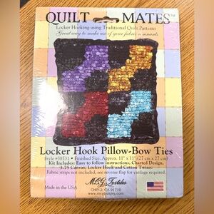 Quilt Mates Locker Hook Pillow Kit, Bow Tie Pattern